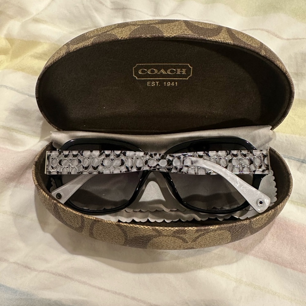 Coach Women's Black Sunglasses - Picture 4 of 6